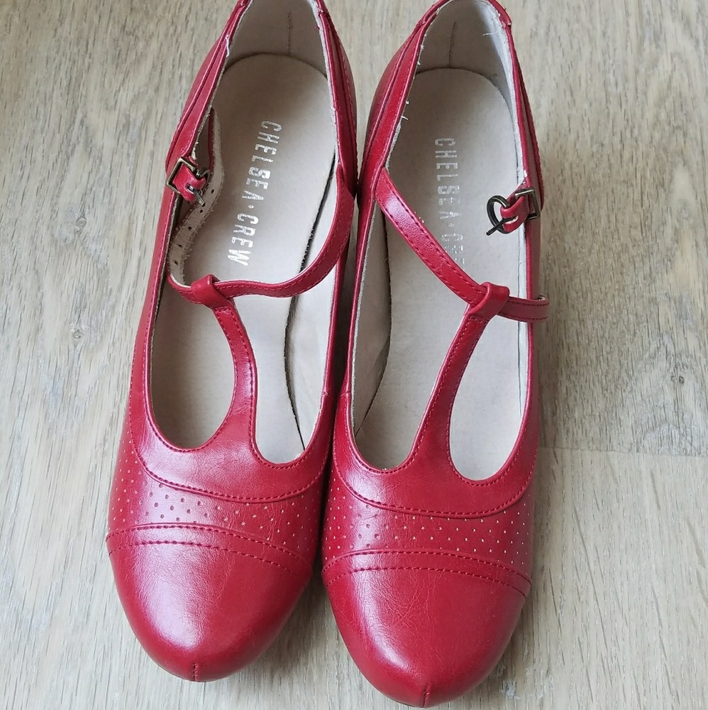 Chelsea crew t strap heels sz 7